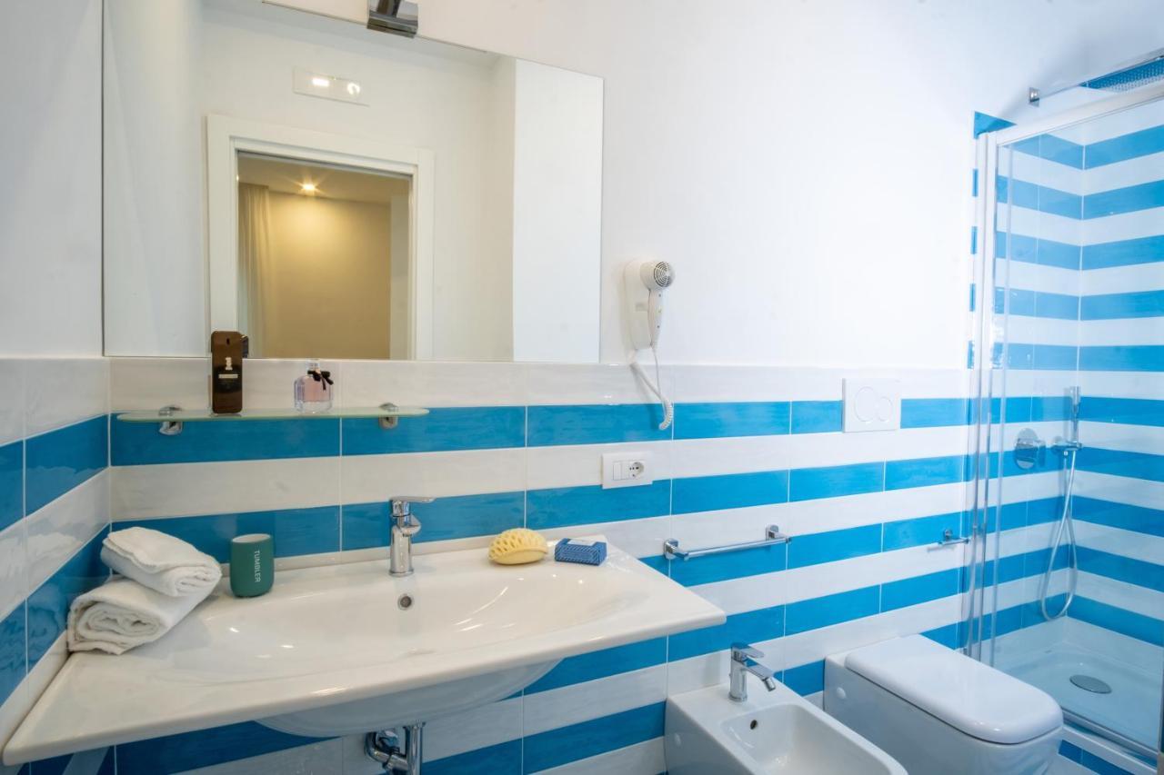 Leone Rosso Apartments Сорренто Экстерьер фото